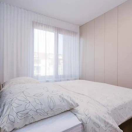 Fresh & Modern Zwirn Oasis - Free Parking * ブラチスラヴァ